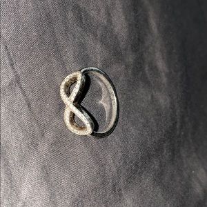 Sterling silver crystal ring